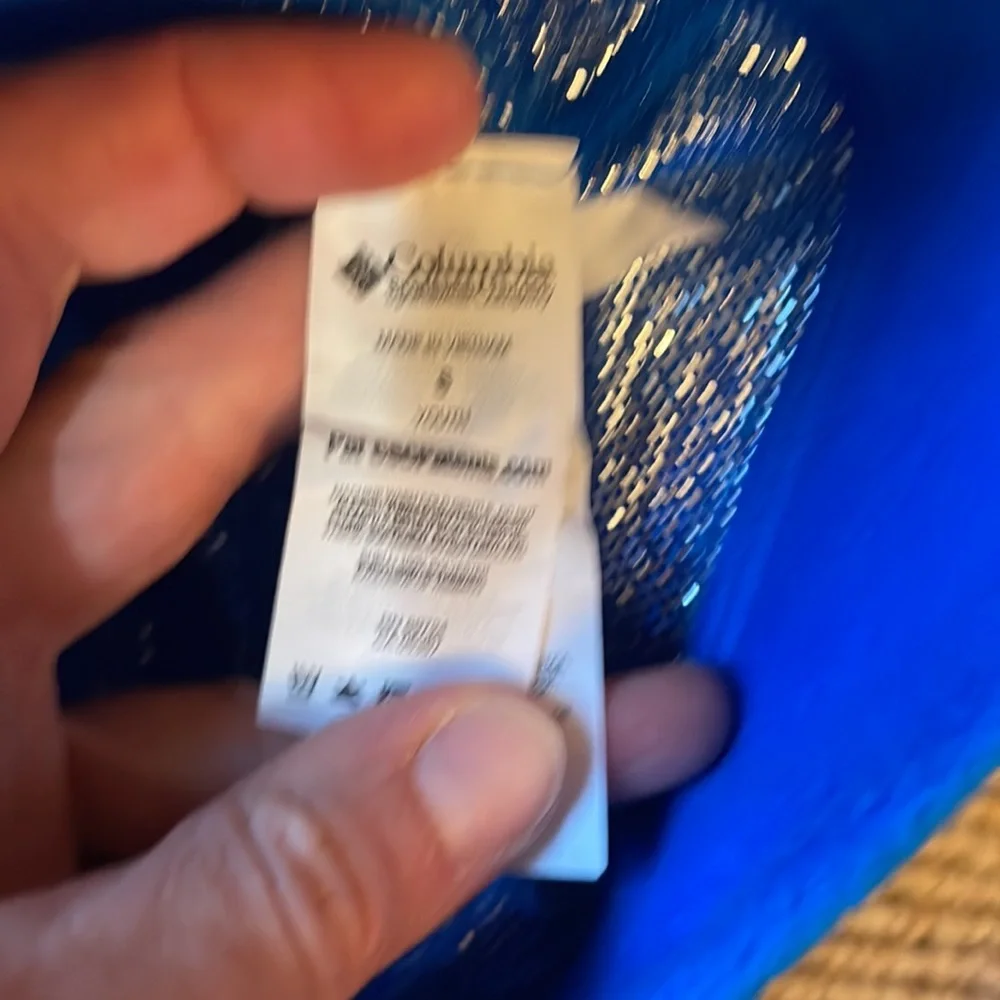 NWOT Columbia Youth Small hat - blue